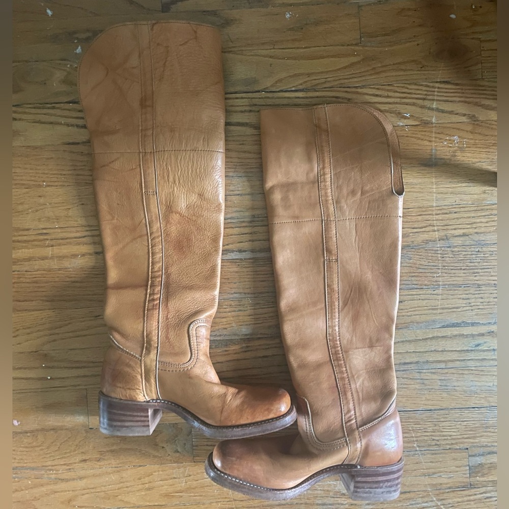 Frye Campus Boots